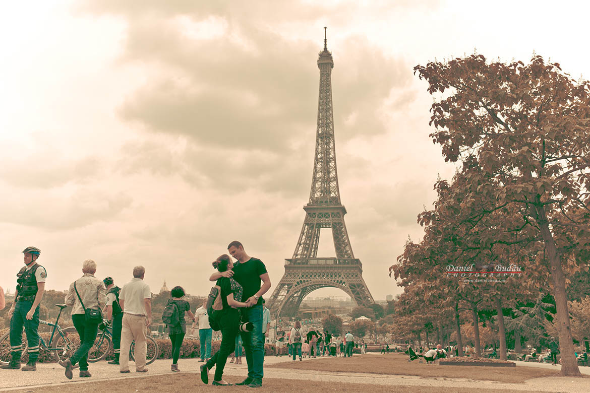 Photographer engagement Paris